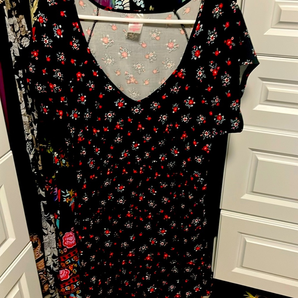 Black with red flower detail cute slinky soft dress